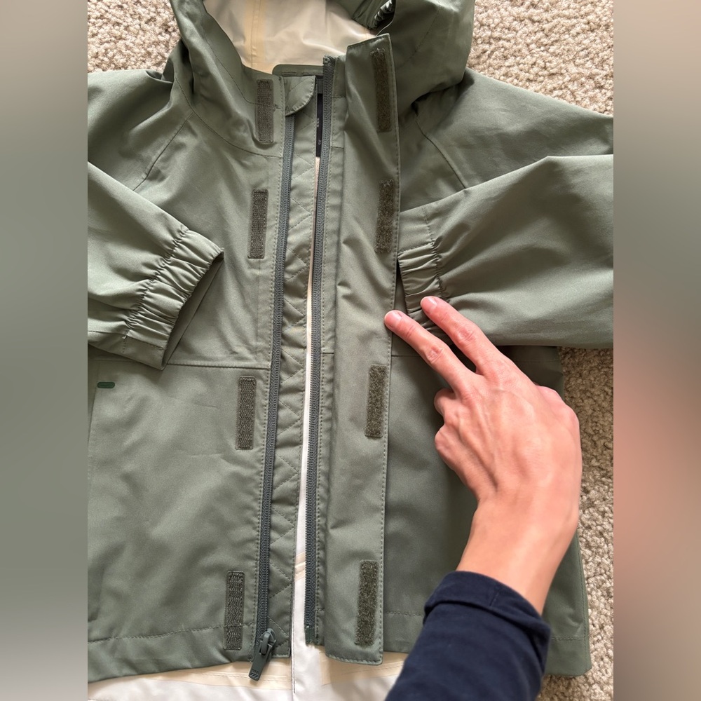 Kids All In Motion Rain/Wind Jacket - Picture 3 of 9